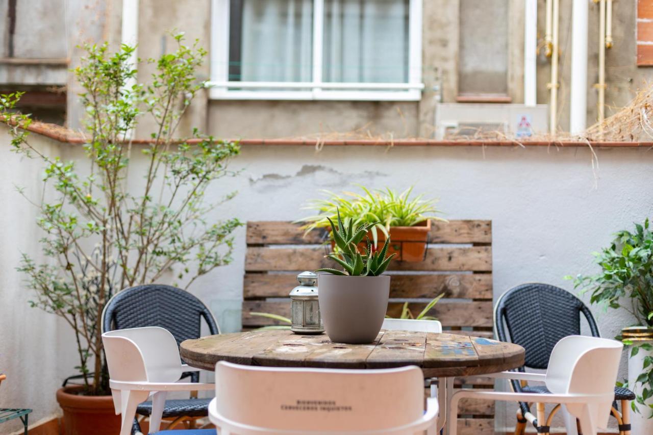 Aparteasy - Central Gracia Apartments Барселона Экстерьер фото