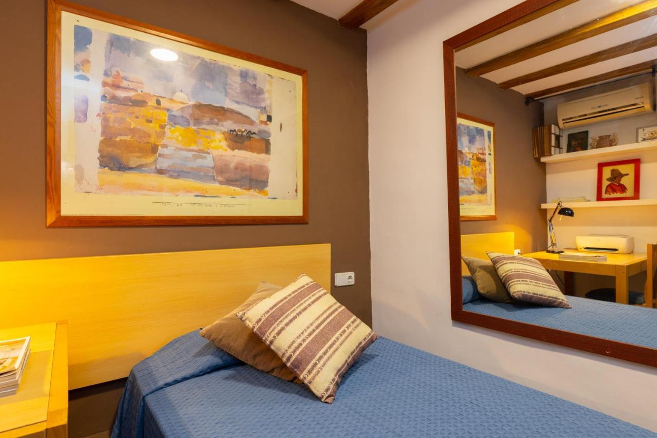 Aparteasy - Central Gracia Apartments Барселона Экстерьер фото